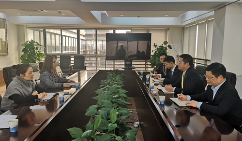 20181219 財務(wù)結(jié)算中心主動對接銀行拓寬融資思路_副本.jpg